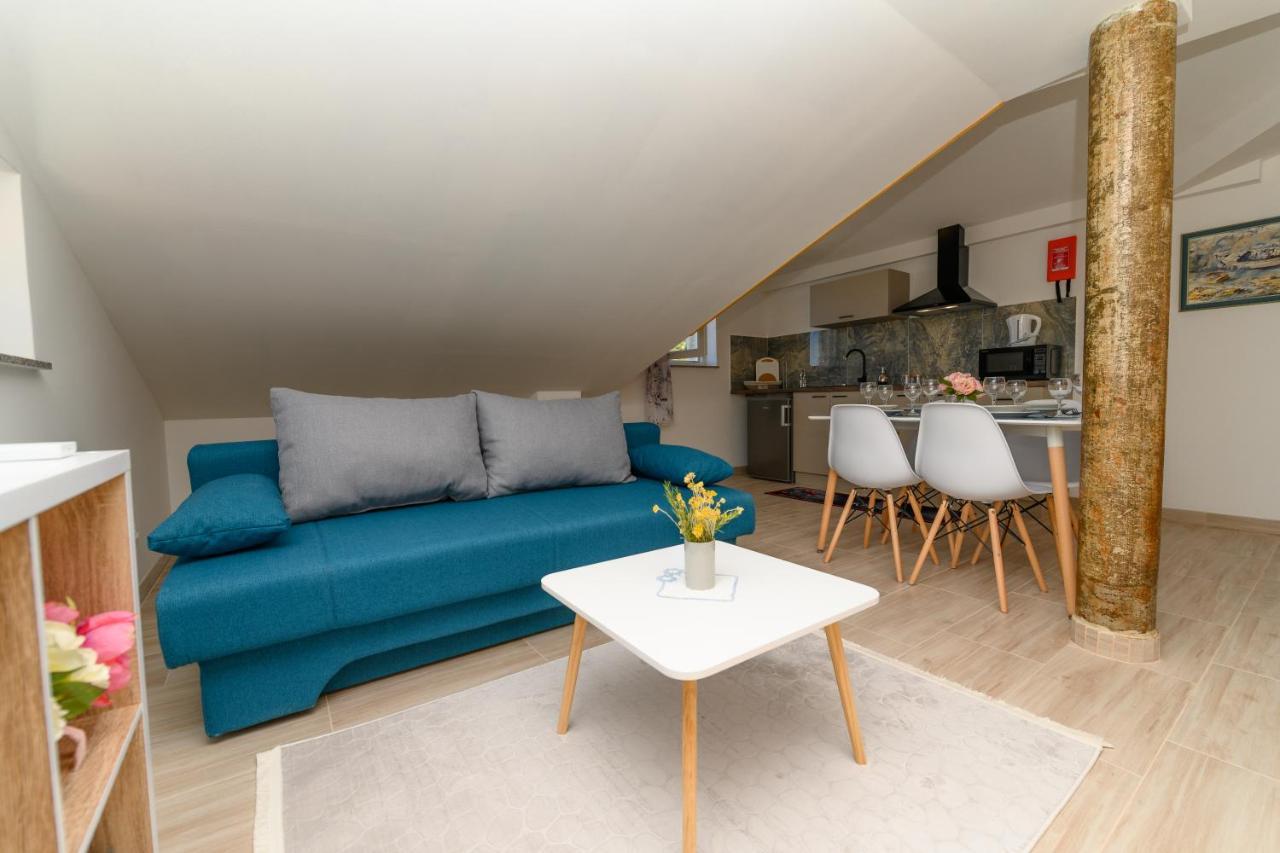 Apartments Forever Miholascica Экстерьер фото