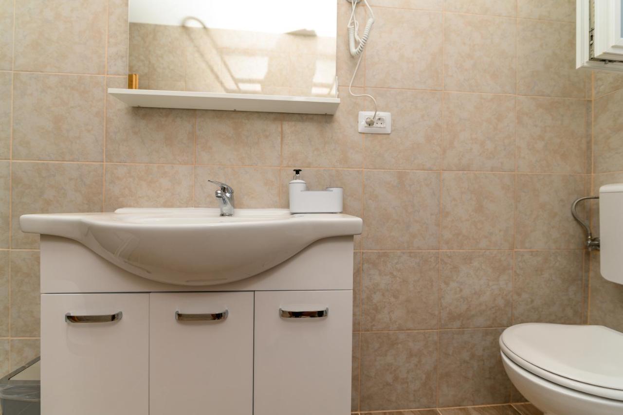 Apartments Forever Miholascica Экстерьер фото