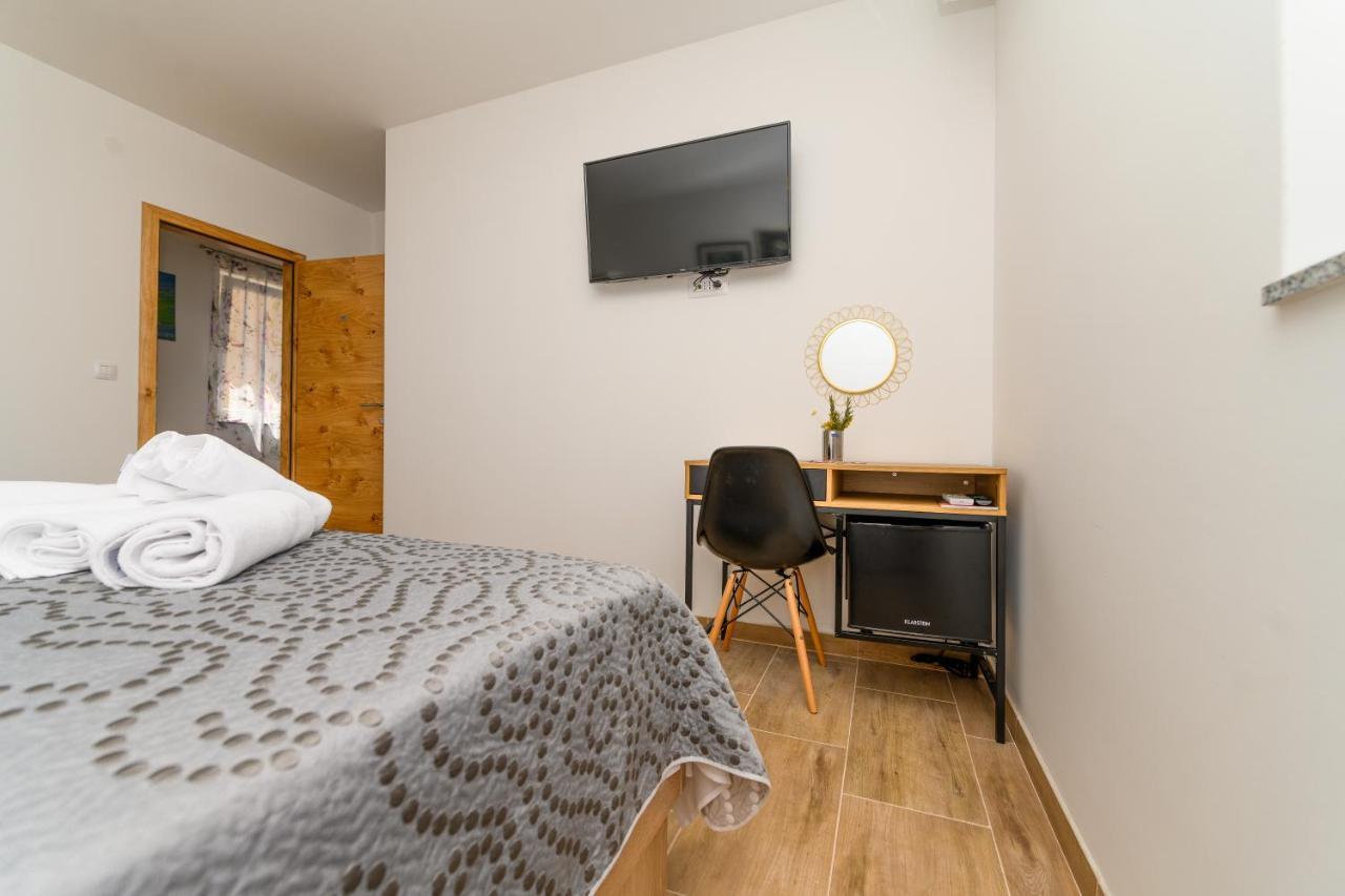 Apartments Forever Miholascica Экстерьер фото