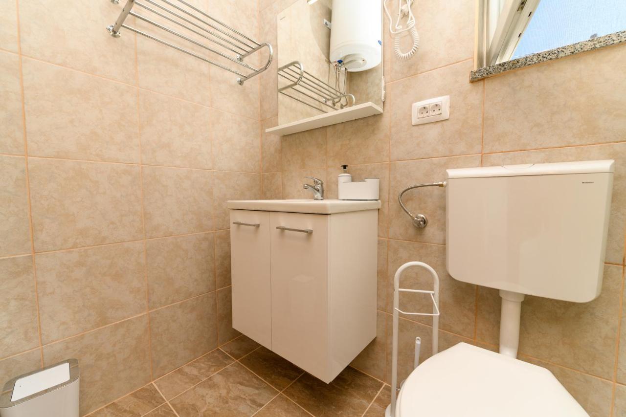 Apartments Forever Miholascica Экстерьер фото